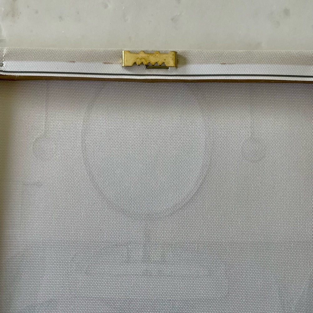 Metallic Gold Sink Canvas Wall Decore - Picture 4 of 6